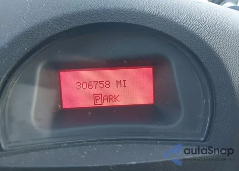 2005 Pontiac Grand Prix from USA, damaged, VIN 2G2WP522251173066